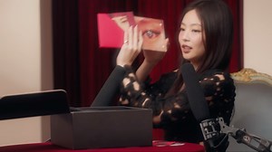 JENNIE新专“Ruby”ASMR开箱