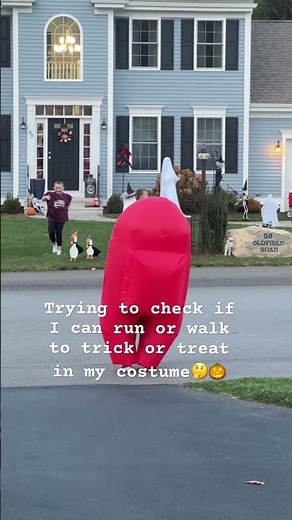 Wow Wednesday in AMONG US Halloween costume😵🎃 #amongus #halloweencostumesideas #kidscostumes