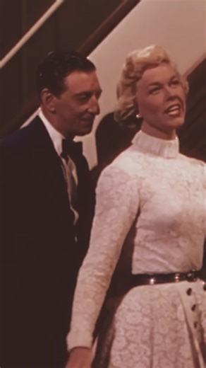 𝐑𝐨𝐜𝐤 𝐇𝐮𝐝𝐬𝐨𝐧 & 𝐃𝐨𝐫𝐢𝐬 𝐃𝐚𝐲 on Instagram: "Doris Day sings, “I Know a Place,” opposite Ray Bolger in their film, “April in Paris,” 1952. 💜 ✰ ✰ ✰ 𝔽𝕠𝕝𝕝𝕠𝕨 𝕞𝕖: @dorisandrockforum ✰ ✨#dorisday #rockhudson #dorisandrock #pillowtalk #sendmenoflowers #lovercomeback #oldhollywood #vintagemoviestar #vintagemakeup #vintagehollywood #retrostyle #goldenageofhollywood #followforfollowback #beautiful #vintage #theglassbottomboat #goodolddays #oldtimey #gayicon #lgbt #missedeveryday #dori