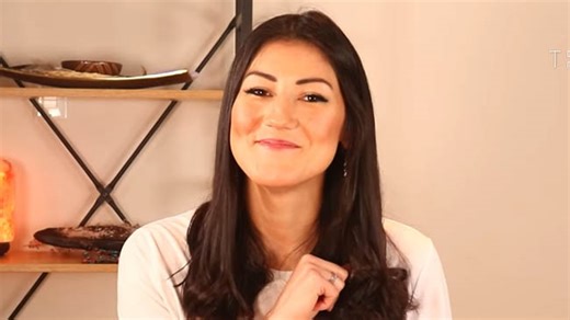 How to AVOID Being Culturally Insensitive (3 RED FLAGS to watch out for!)