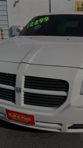 🚗💘 Why do so many people love DIY auto salvage yards? Big savings, full control, and eco-friendly benefits make them a smart choice. 👉 ¿Qué opinas sobre los yonkes “hazlo tú mismo”? 🔗 Lee más en: https://azbilingual.com/ #ArizonaBilingual #PullAPart #Yonques #DIYCarRepair #AhorraDinero #TucsonAZ | Arizona Bilingual Newspaper