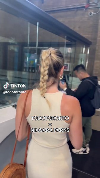 Things to do in Niagara this summer ☀️ Visit the new Tunnel at Niagara Parks Power Station for a unique experience 🤩 Explore this 2200ft long tailrace tunnel that leads to a never-before-seen view of Niagara Falls with the Adventure Pass Plus! Visit @niagaraparks for more information (📹 : @Courtney Todd ) . . #todotoronto #toronto #niagara #niagaraparks #summer #dateideas #funthingstodo #niagarafalls