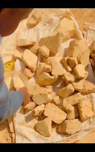 Satisfying Clay Eating Videos for ASMR Lovers