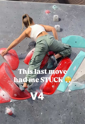 Bouldering at 9 Degrees Sydney: V4 Challenge