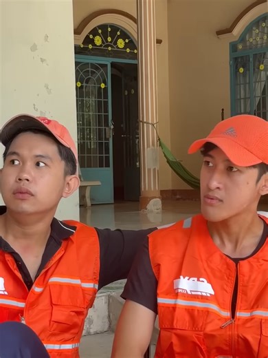 Mì Cay Khổng Lồ: Trải Nghiệm Ẩm Thực Thú Vị