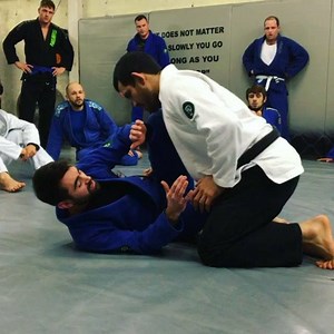 Going over half guard fundamentals in combat 101 #mma #bjj #muaythai #wrestling #judo #boxing #kickboxing #liverpool #mmaliverpool #jiujitsu #brazilianjiujitsu #instagood #photooftheday #picoftheday #instadaily #fitness #ufc #ufcuk | The MMA Academy Liverpool