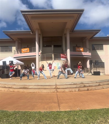 #Deathdrop 👀 Elite Dance Team @ Campbell 4 Causes 🧠: Chloe Nicole Valencia 💃: Elite Dance Team 📍: James Campbell High School #EliteDanceTeam #Dance #JamesCampbellHighSchool
