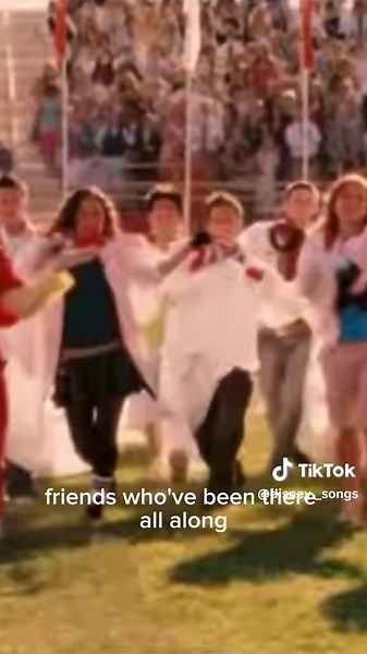 High School Musical 🎶| 🎥 High school Musical 3 | Sorry for the quality 🥲| #disneychannel #highschoolmusical #zacefron #vanessahudgens #ashleytisdale #lucasgrabeel #corbinbleu #moniquecoleman #hsmsongs #musical