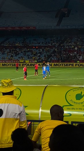 Sphelele Mkhulise lacks game time but he is still intact 🔥🔥🔥 umnandi uPitso futhi kade alazi 🙌🙌🔥🔥🔥 #Masandawana #YellowNation #football #soccer #fbviralpost2025シ #trendingreelsvideo #soccergirl #fb #goviral | MaMtetwa