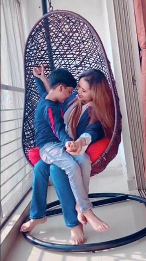 navel kiss || hot navel kiss || navel fukai shark tank