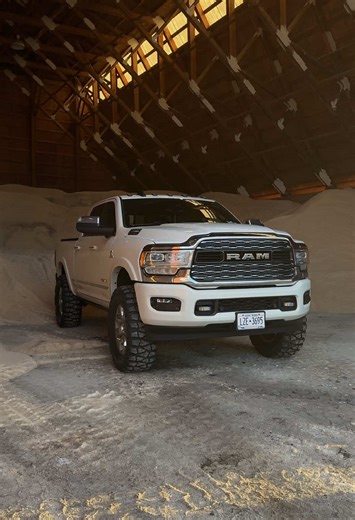 Exploring Grappaholics at the Salt Barn