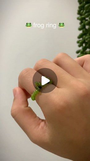 DIYbyChesca on Instagram: "frog ring🐸 . #beaded #beadedjewellery #beadedjewelery #beads #beadedrings #beadedaccessories #beadedringtutorial #beadtutorial #beadingtutorials #tutorial #fyp"