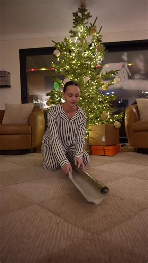 Mikayla Matthews on Instagram: "Best Christmas gift for a gamer! Comment “Fortnite” below and I’ll send you a DM with a link to download the Fortnite App from the Google Play store or App store for FREE 👇 . #epicpartner @fortnite #fortnite"