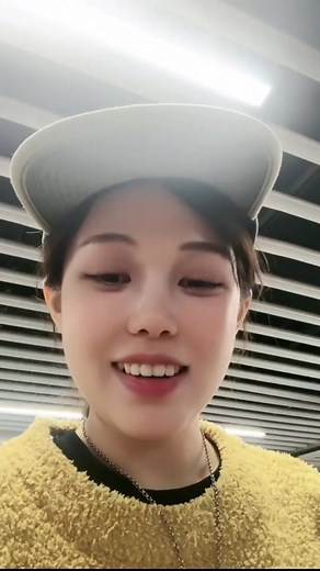 Where is Barbi going now? Barbi's livestream chat and shuttle (December 3, 2023) Videos from Barbin.ili's Douyin livestream. Official Barbin.ili social-media accounts at linktr.ee/barbin.ili #dancing #Barbinili #Barbinili芭比