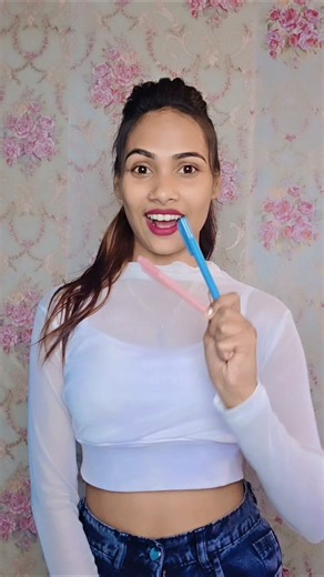 Earring hack using pen😱 l unique style#diy#hack #creativity#shorts#viral #earrings#sonalimakeover