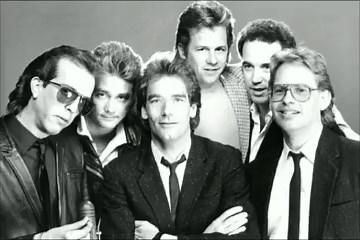 49K views · 3.5K reactions | Huey: Happy Holidays from all of us at HLN. Like most, we will be happy to see 2020 end and a new year begin. Here’s hoping 2021 is a great one. | Huey Lewis & The News | Facebook