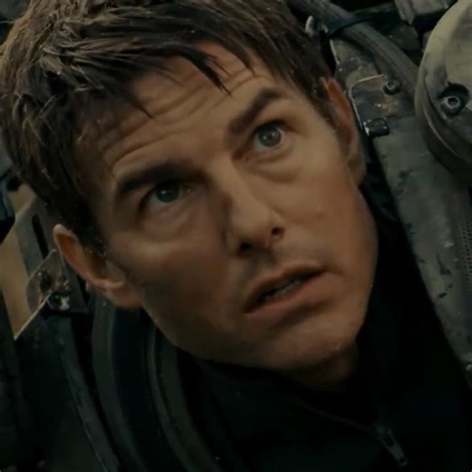Tom cruise and emily 😂 #edgeoftomorrow #shorts #movie
