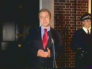 Dead Ringers (TV Series) - Series 2 Episode 5 (near complete) (10/8/03)