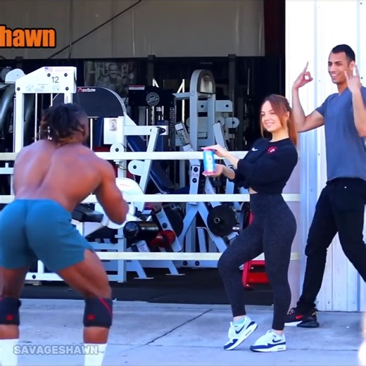 Prankster vs Bodybuilder 💀 | Team Savageshawn