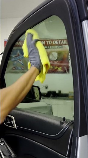 Streak-Free Glass Cleaning Made Easy with Superior Glass Cleaner