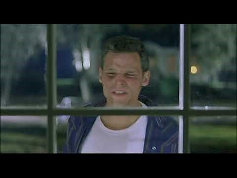 Leo Trailer