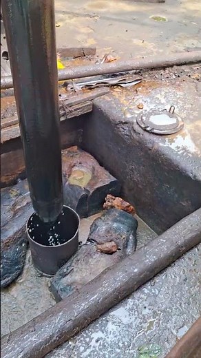 Proses Pengambilan Minyak Bumi Tradisional
