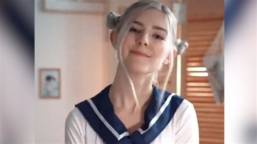 让人血脉膨胀金发女孩——Eva Elfie！