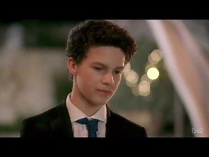 CHICKEN GIRLS THE MOVIE : KISSING SCENE