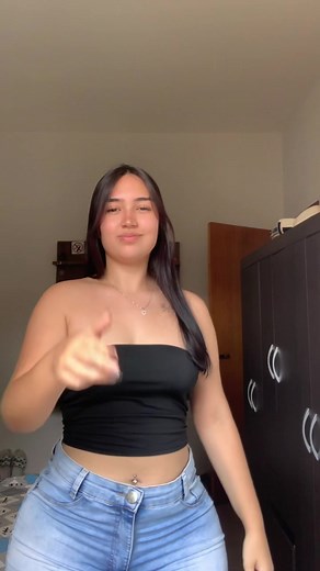 Dançinha do TikTok com Bruna Maciel