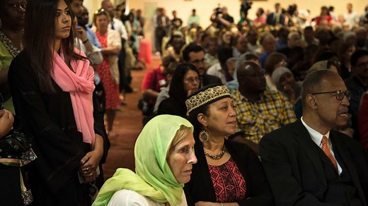 Packed Mosque Welcomes Muhammad Ali Home to Louisville, Kentucky