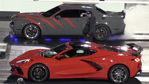 Hellcat vs C8 Corvette - Drag Racing #dragracing | Drag Racing