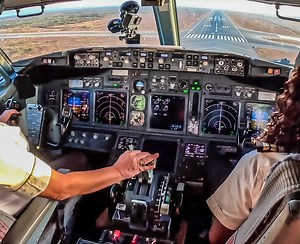 ✈️ Asky Boeing 737-800 landing at Dakar | Just Planes
