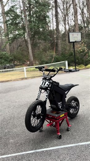 It’s so cold out 😭😭😭#tuttio #capcut #growmyacount #vb #clean