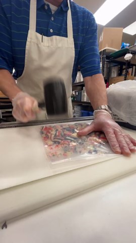 How We Make Our Peppermint Oreo Bark!