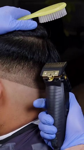 162K views · 10K reactions | Steps in the video: 1: balding with the trimmer 2: shaver all the way to the guideline (only if your experienced) Series 9 Braun 3: clipper open lever 4: 1 guard open 5: 2 guard open 6: 1 1/2 guard 7: 1/2 guard 8: zero gapped trimmer 9: zero gapped @andisclippers master regular blade. 10: shear work to blend @hanzonation Happy client  | Jesse.elite87 | Facebook