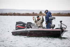 Anglers Battling Tough Conditions - Major League Fishing