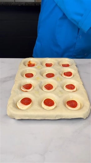 Little Pizza Pockets #fblifestyle | Robyn Q