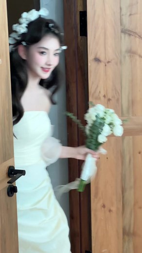 9.1K views · 438 reactions | Beautiful Chinese Girls Wedding. | Fng.xin | Facebook