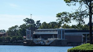 Golden Dream Returns to EPCOT after long Refurbishment | Chip and Company