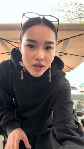 Liliya Brug (@_liliyabrug_)’s videos with som original - V_music