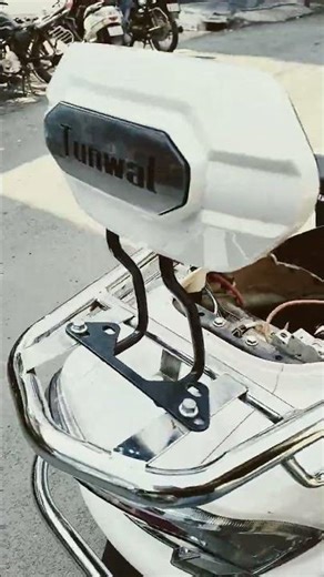 penguin #electrcal #cds #sticker #smartphone #electricvehicle #automobile #electricscooter