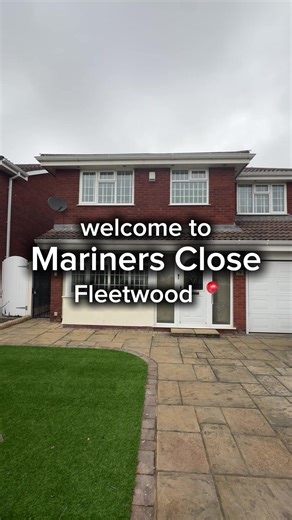 🏡 Beautiful 4 Bedroom Detached Home – Mariners Close Tucked away in a sought-after cul-de-sac, this delightful detached family home offers space, practicality and a layout that works perfectly for modern family life. The ground floor flows effortlessly 👇 ✨ Welcoming entrance hall 🛋️ Bay-fronted lounge with open archway to dining area 🌿 Conservatory overlooking the garden 🍽️ Generous dining kitchen with range cooker 🚽 Ground floor WC 🚗 Integral garage with utility space Upstairs, there’s r
