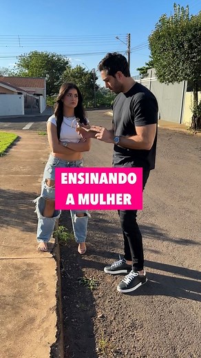 Jonathan Nemer on Instagram: "As vezes você fala, fala e não adianta nada. Aí você precisa mudar o método de ensino. Deixar tudo mais didático 😂😂😂😂 Marquem os amigos ai hahahahha PRÓXIMOS SHOWS: 05/11 Araras/SP HOJEEEE 09/11 Paranaguá/PR 10/11 Jaraguá do Sul/SC 12/11 Curitiba/PR (gravação do show) Ingressos e Infos: www.jonathannemer.com.br O ÚLTIMO ESPECIAL DE NATAL: 01/12 São Bernardo do Campo/SP 02/12 Sorocaba/SP 19h e 21h 03/12 Ribeirão Preto/SP 04/12 Marília/SP 05/12 Araçatuba/SP 06/12 