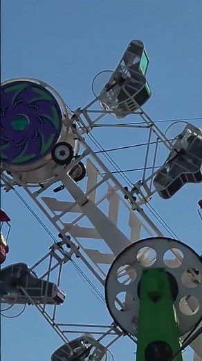 Zipper WILD Carnival Ride | NC State Fair '25 #zipper #ncstatefair #parkrovers #mcv #mcvcrew #shorts