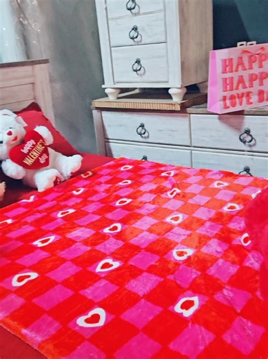 the Teddy family brought some more family to check out the deals. They decided immediately and set up shop. guess they're here to stay #couch #furniture #wehavethedeals #bham #bedroomsuit