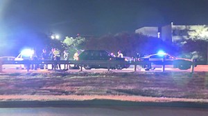 Man crashes on I-35 while driving to hospital after being shot