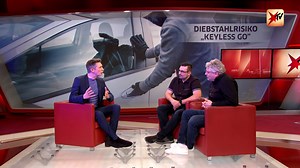 100K views · 444 reactions | Ein Großteil der Autodiebstähle geschieht durch Manipulation der sogenannten Keyless Go-Systeme, mit denen sich Fahrzeuge nur durch das Funksignal des Autoschlüssels bereits entriegeln und starten lassen. Mit welchen Tipps kann man sich schützen? | stern TV | Facebook