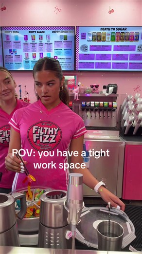 How to Work a Tight Workspace: Tips for Busy Shifts