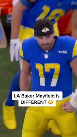 Baker Mayfield head bumping with no helmet is savage 💀 #nfl #baker #bakermayfield #rams #la #losangeles