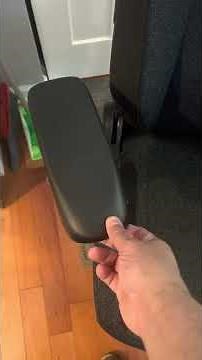 SecretLab TITAN Evo 2022 Series. Arm rest issues.